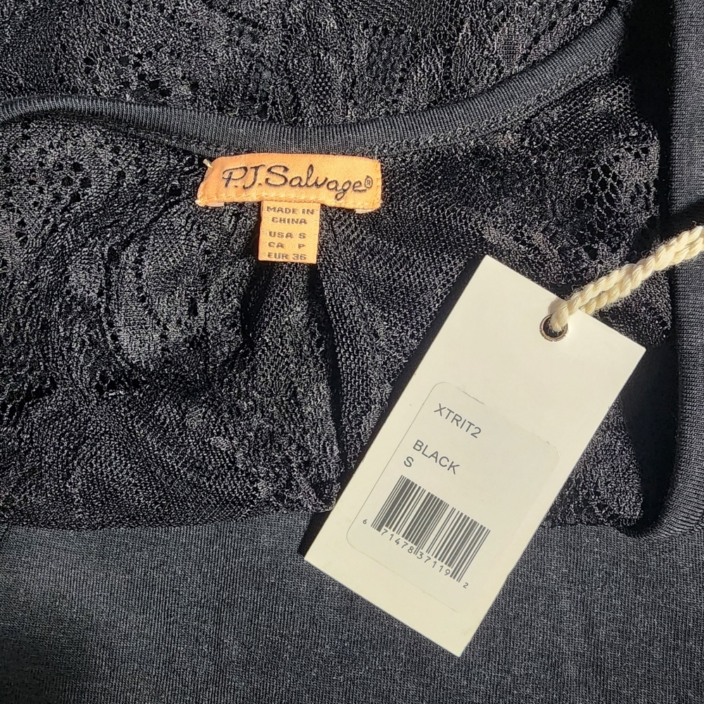 PJ Salvage Black Lace Back Lounge Top - SMALL - Picture 9 of 9